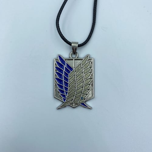 قلادة شعار فيلق الاستطلاع مضيئة