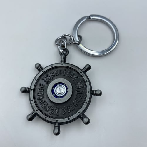 ميدالية شعار قراصنة قبعة القش 360 درجة فضي