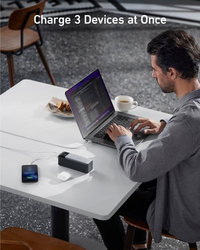 شاحن متنقل أنكر 737 (PowerCore 24K) - اسود