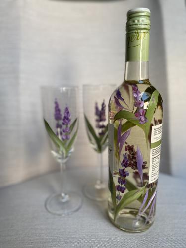 عصير العنب برسمة اللافندر