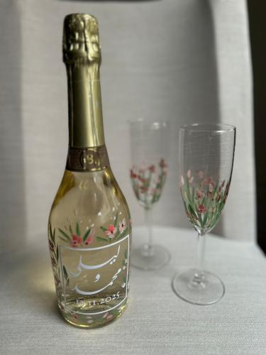 مجموعة تصميم أزهار مشروب ورق الذهب