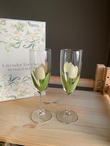 كأسان زجاج تصميم توليب سكري