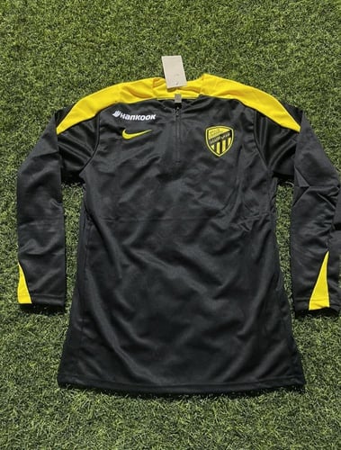 سويتر تمارين الاتحاد 25/26