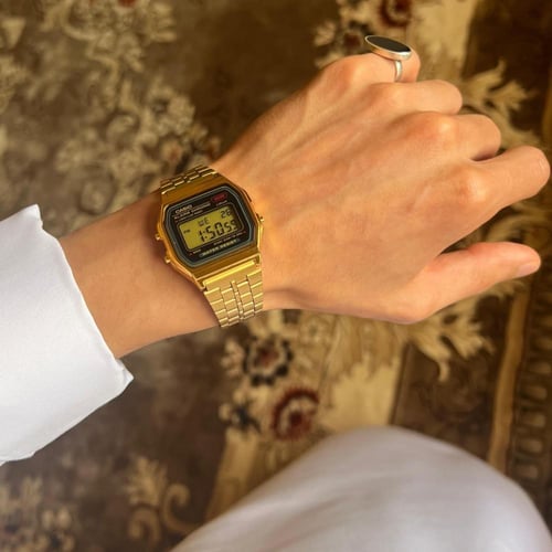 ساعة كاسيو كلاسك ذهبية