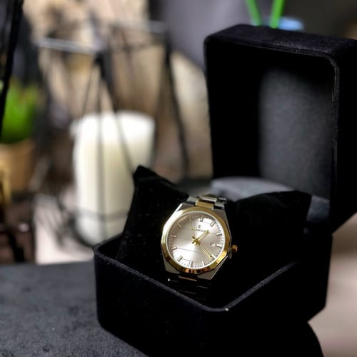 ساعة يد رجالية بسوار ذهبي وفضي VR1012