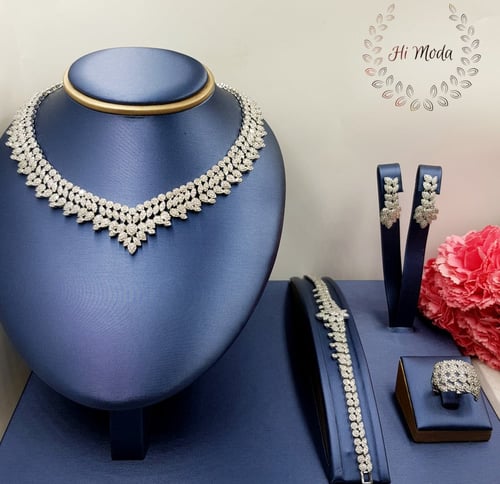 طقم زركون دقة ألماس