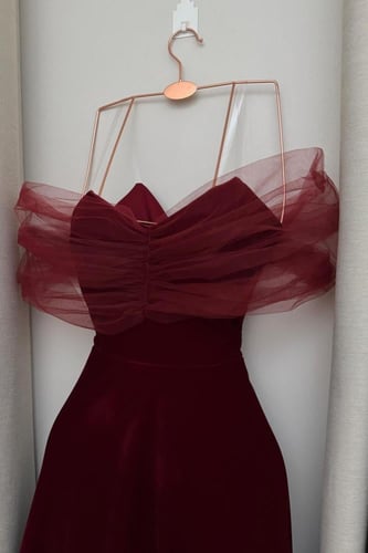 فستان سهرة أوف شولدر لون عودي