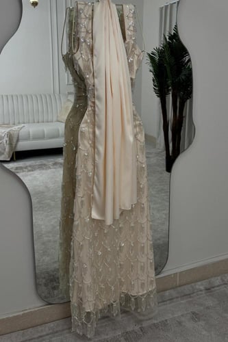 فستان سهره ناعم اوف شولدر لون بيج