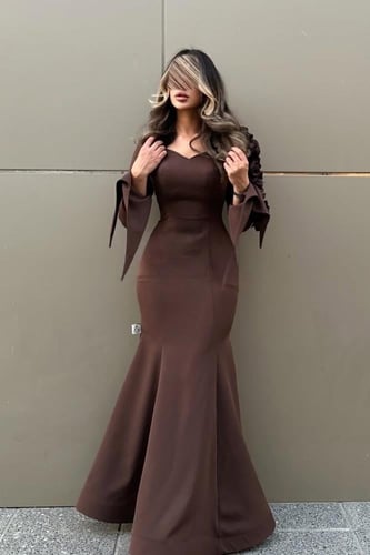 فستان سهرة باكمام لون بني