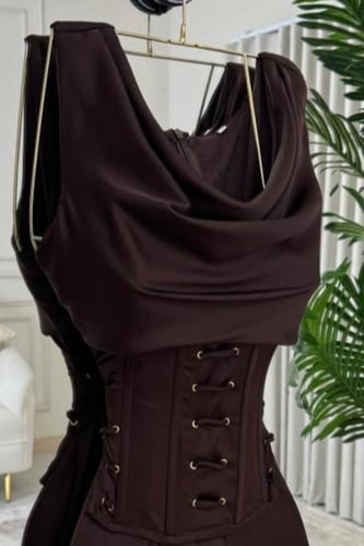 فستان أوف شولدر لون بني