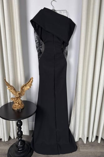 فستان سهرة أوف شولدر لون اسود