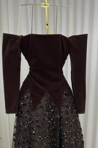 فستان سهرة أوف شولدر بعدة الوان