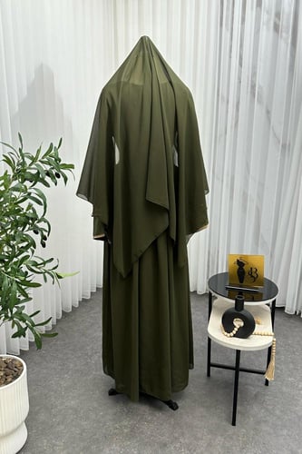 جلابيه قطعتين بأكمام طويلة مزين بالخرز لون زيتي