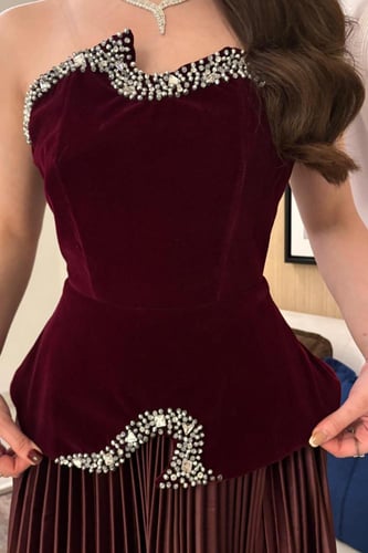 فستان سهرة أوف شولدر لون عودي