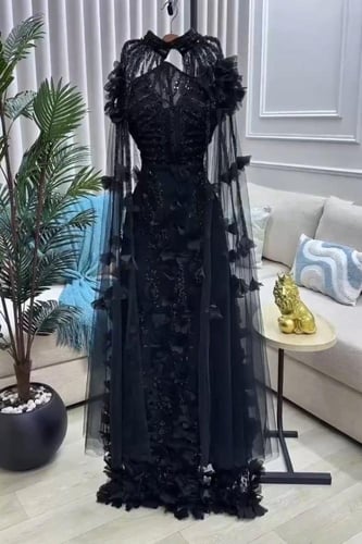 فستان سهره قطعتين مزين بالترتر و ورود لونين