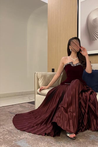 فستان سهرة أوف شولدر لون عودي