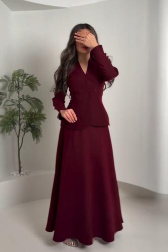 طقم انيق لون عودي