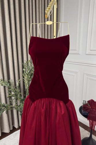 فستان سهره توب باضافه قفازات لون برغندي