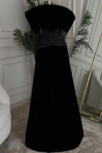 فستان سهرة أوف شولدر بلونين اسود و عودي