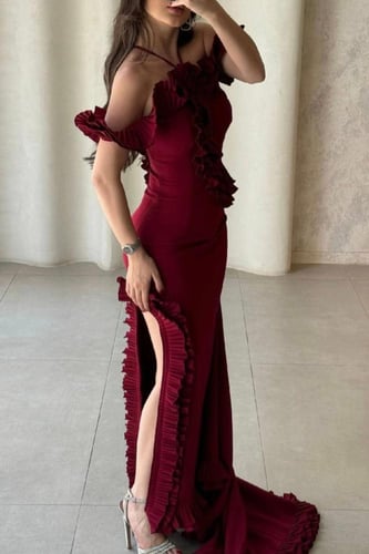 فستان سهره أوف شولدر بحبال لون أحمر داكن