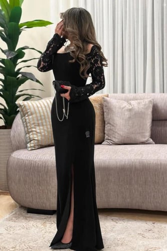 فستان سهره لون اسود بأكمام دانتيل