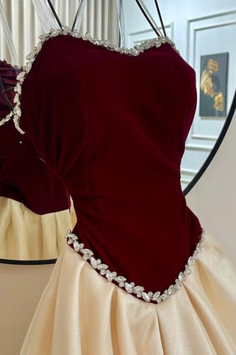 فستان سهرة أنيق بلون عودي و بيج