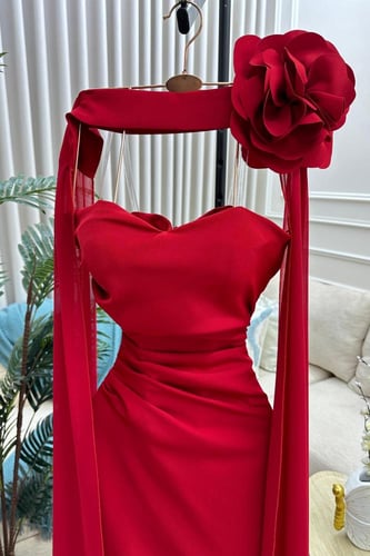 فستان سهره أنيق توب بشال خارجي لون أحمر