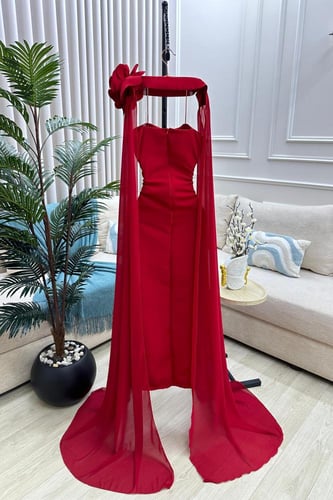 فستان سهره أنيق توب بشال خارجي لون أحمر