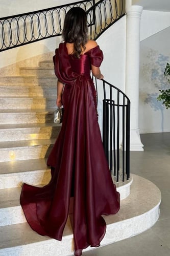 فستان سهرة اوف شولدر لون برغندي