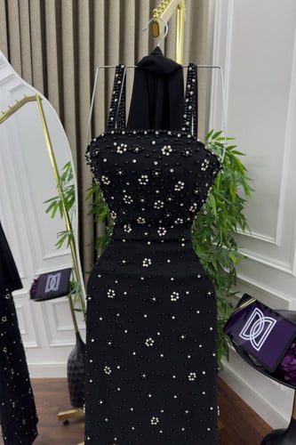 فستان سهره قطعتين مزين بالؤلؤ لون أسود