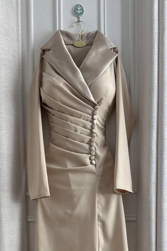 فستان ناعم اوف شولدر لون بيج