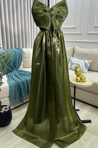 فستان سهره مزين بالكرستال بعدة الوان اسودواحمروبيج