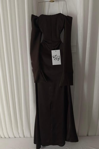 فستان ناعم وف شولدر لون بني