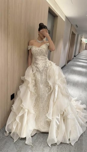 فستان سهرة أوف شولدر راقي لون اوف وايت