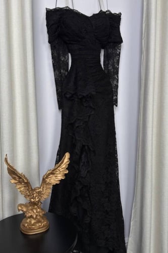 فستان سهرة أوف شولدر لون اسود