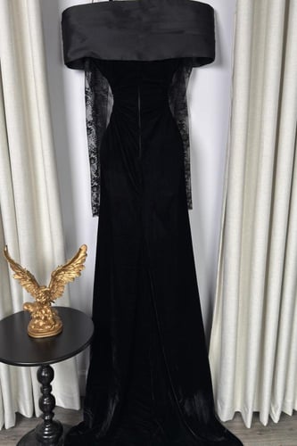 فستان سهرة أوف شولدر لون اسود