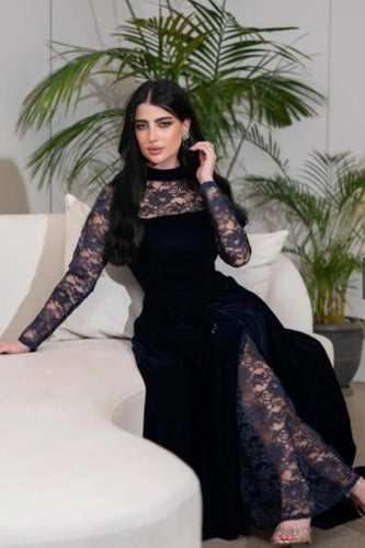 فستان سهرة أنيق لون كحلي