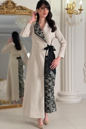 طقم ناعم لون بيج