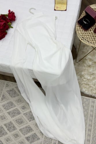 فستان سهره ناعم لون أبيض