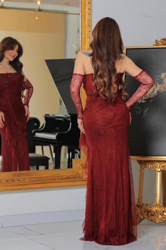 فستان سهره توب بأكمام منفصلة لون أحمر