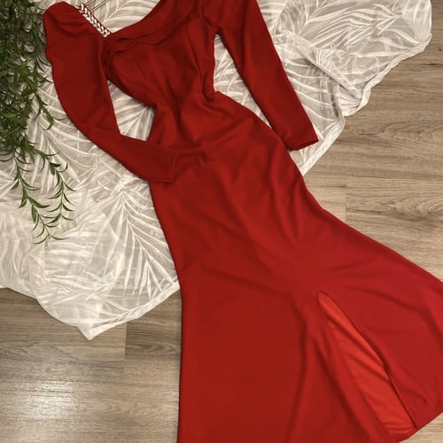 فستان سهرة ناعم كم طويل اللون أحمر