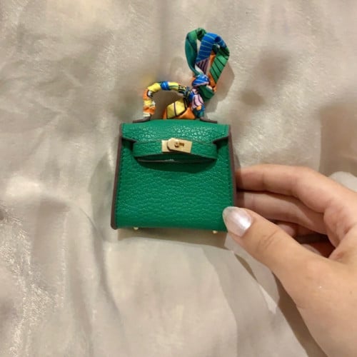 ميدالة - green kelly bag