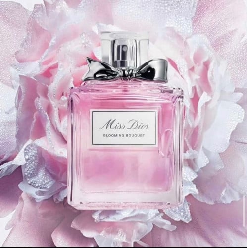 ميس ديور بلومنج بوكيه