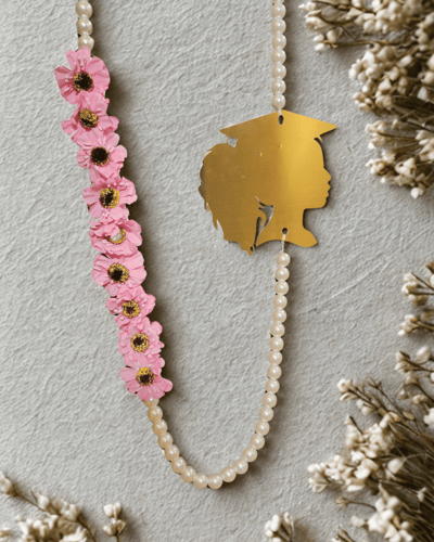 عقد ورد ولولو للتخرج