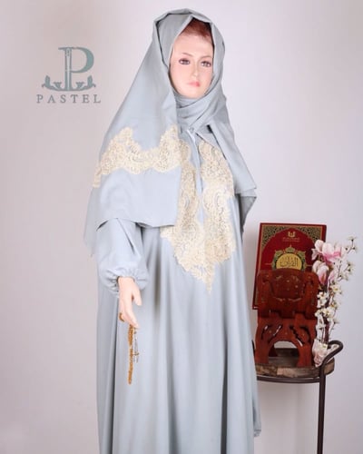 سجاد صلاة مخمل لون تيفاني باضافة طبقتين من الديباج