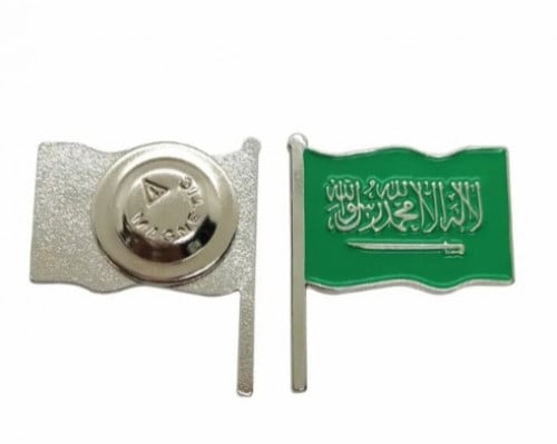 بروش علم المملكة مع سارية