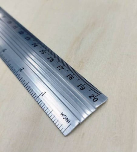 مساطر المنيوم 20 سم مدرج