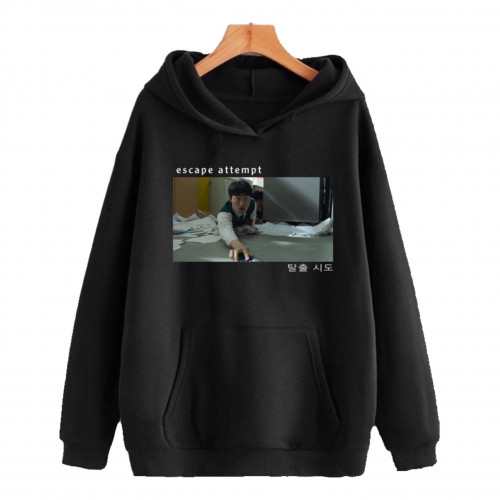 هودي مشهد من "all of us are dead “