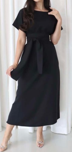 فستان تحت العباية