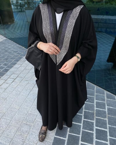 عباية بشت تطريز يدوي